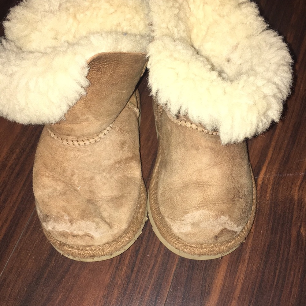 Bailey Button Uggs Toddler